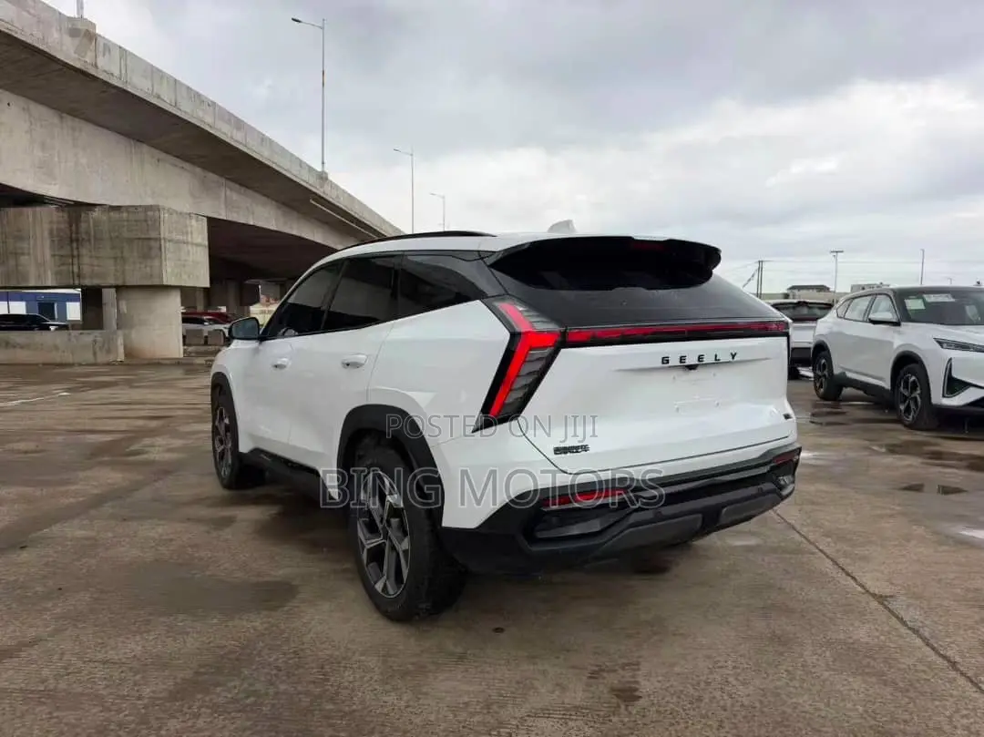 Geely Boyue 2023 White