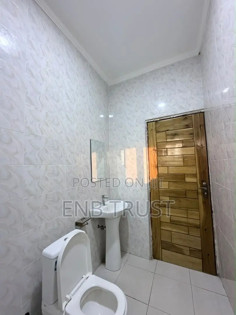 2bdrm Apartment in Obojo, Otano for rent