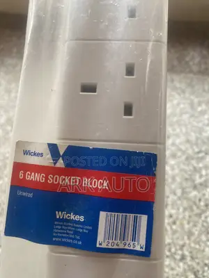 Wickes 6 Gang Socket Block Unwired(uk New)