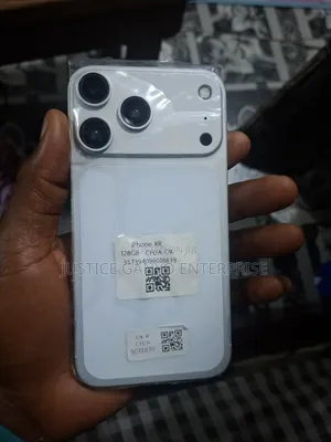 New Apple iPhone XR 128 GB Silver