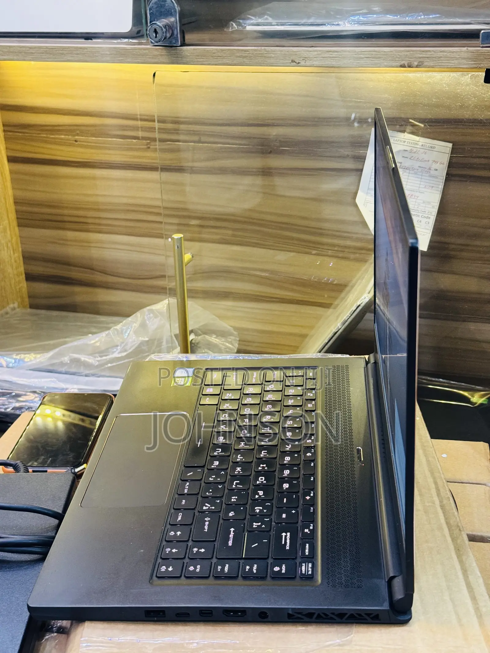 Laptop MSI GS65 Stealth Thin 8RF 16GB Intel Core i7 SSD 512GB