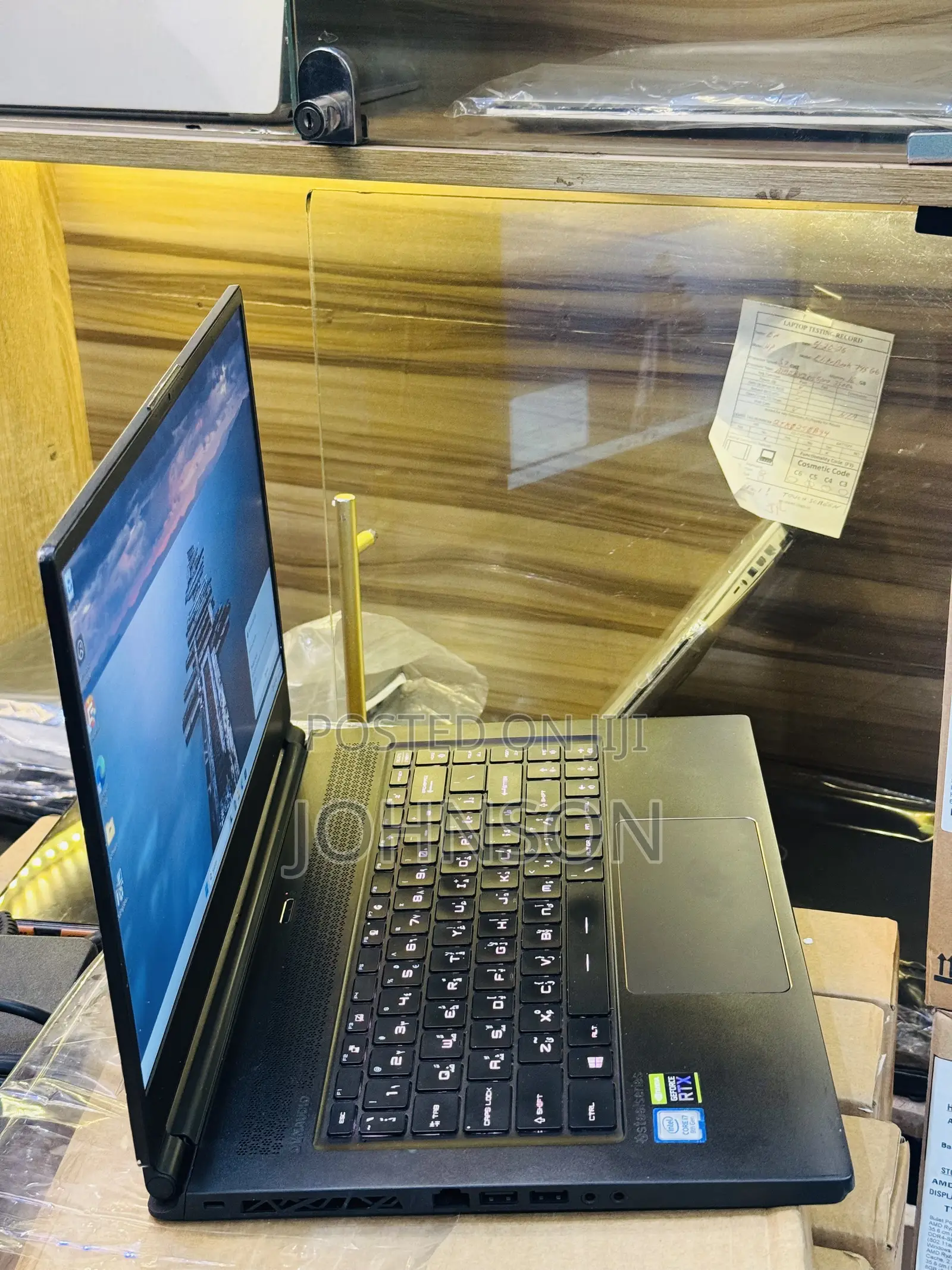 Laptop MSI GS65 Stealth Thin 8RF 16GB Intel Core i7 SSD 512GB