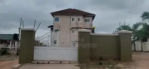 9bdrm Villa in Tech Ayeduase, Kumasi Metropolitan for sale