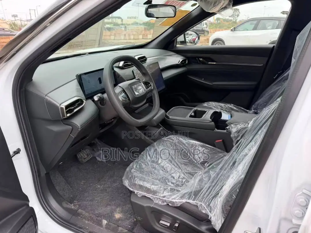 New Dongfeng Rich 7 2025 White