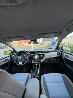 Toyota Corolla 2018 Silver