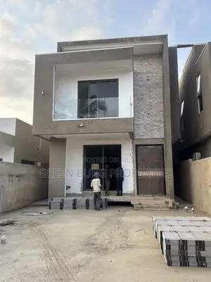 4bdrm House in Green, East Legon for sale
