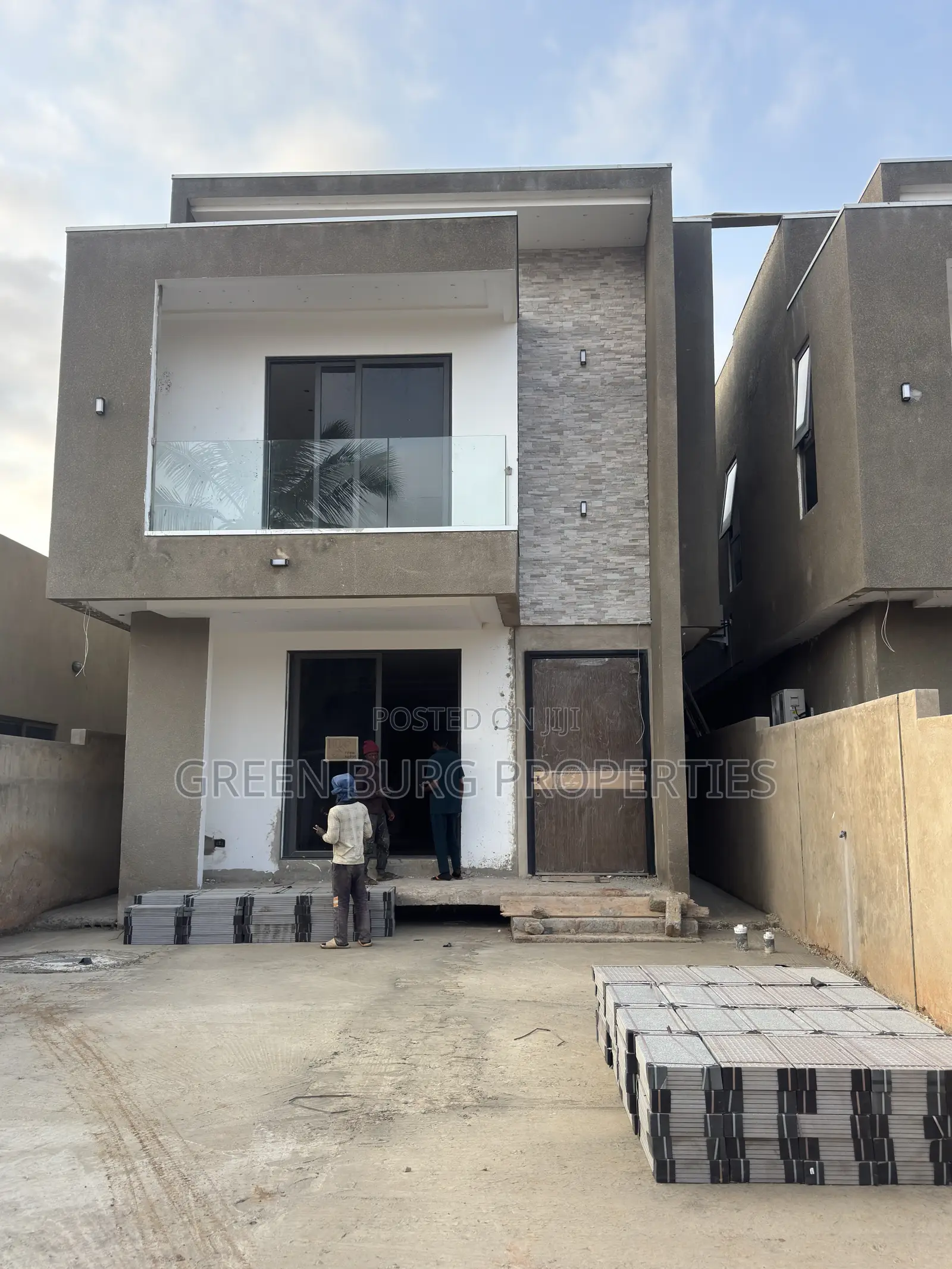 4bdrm House in Green, East Legon for sale