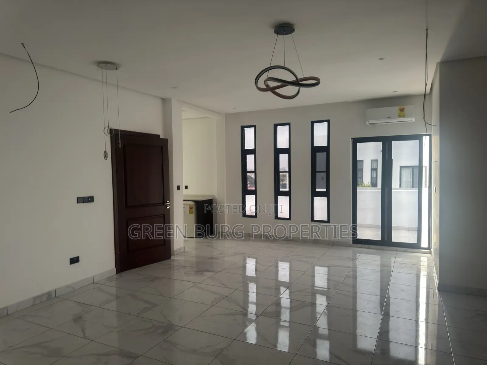 5bdrm House in Green, East Legon for sale