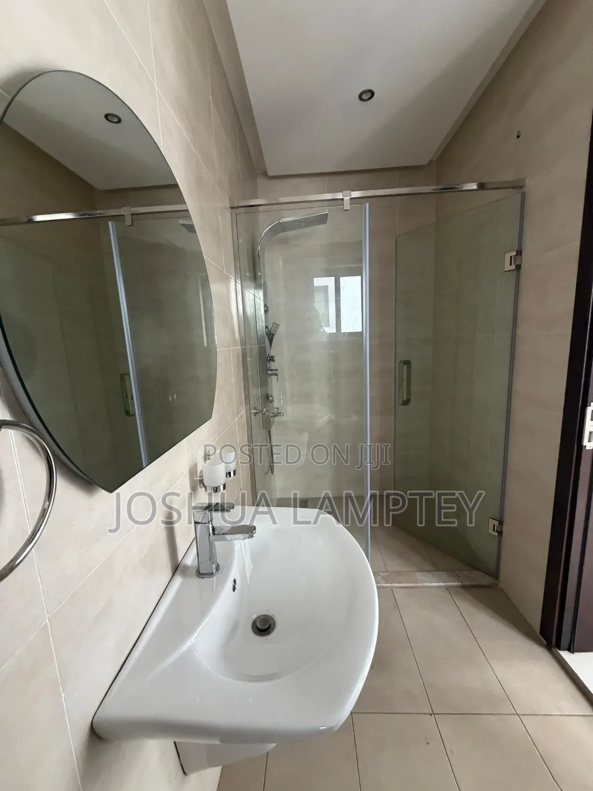 4bdrm House in East Legon A&C, A&C Mall Area for rent