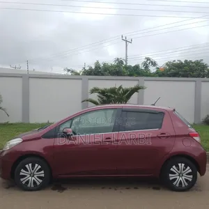 Toyota Vitz 2012 Maroon