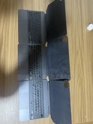iPad Pro 13 Inch Magic Keyboard