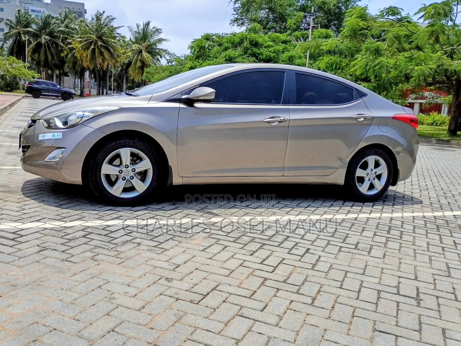 Hyundai Elantra Limited Sedan FWD (2.0L 4cyl 6A) 2017 Beige