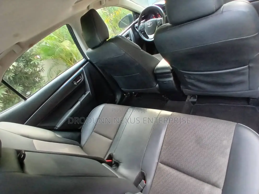Toyota Corolla S 4dr Sedan (1.8L 4cyl CVT) 2016 Gray