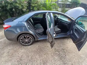 Toyota Corolla S 4dr Sedan (1.8L 4cyl CVT) 2016 Gray