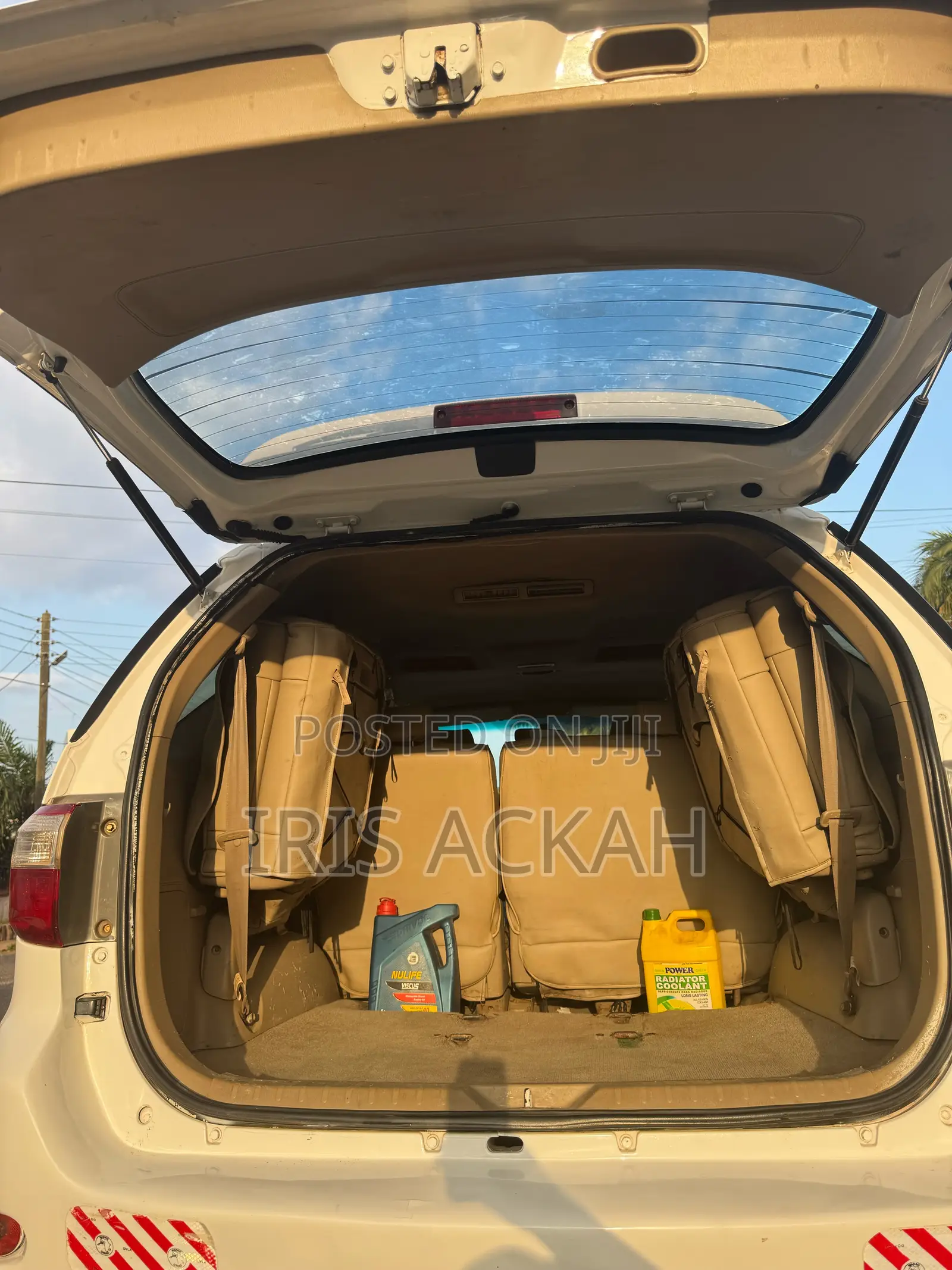 Toyota Fortuner 2.7 AWD 2011 White