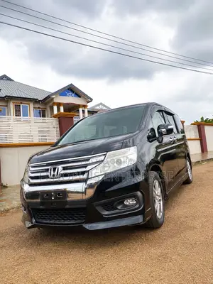 Honda Stepwgn 2012 Black