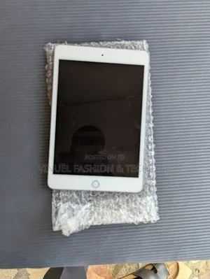 Apple iPad mini 4 128 GB White