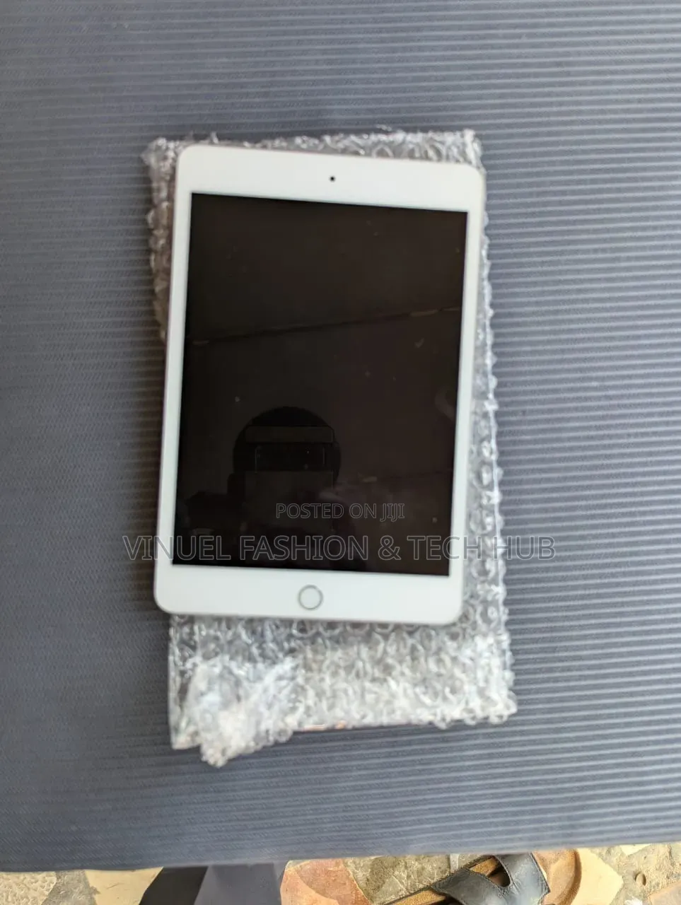 Apple iPad mini 4 128 GB White