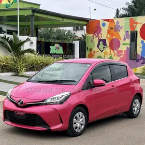 Toyota Vitz 1.3 FWD 5dr 2015 Pink