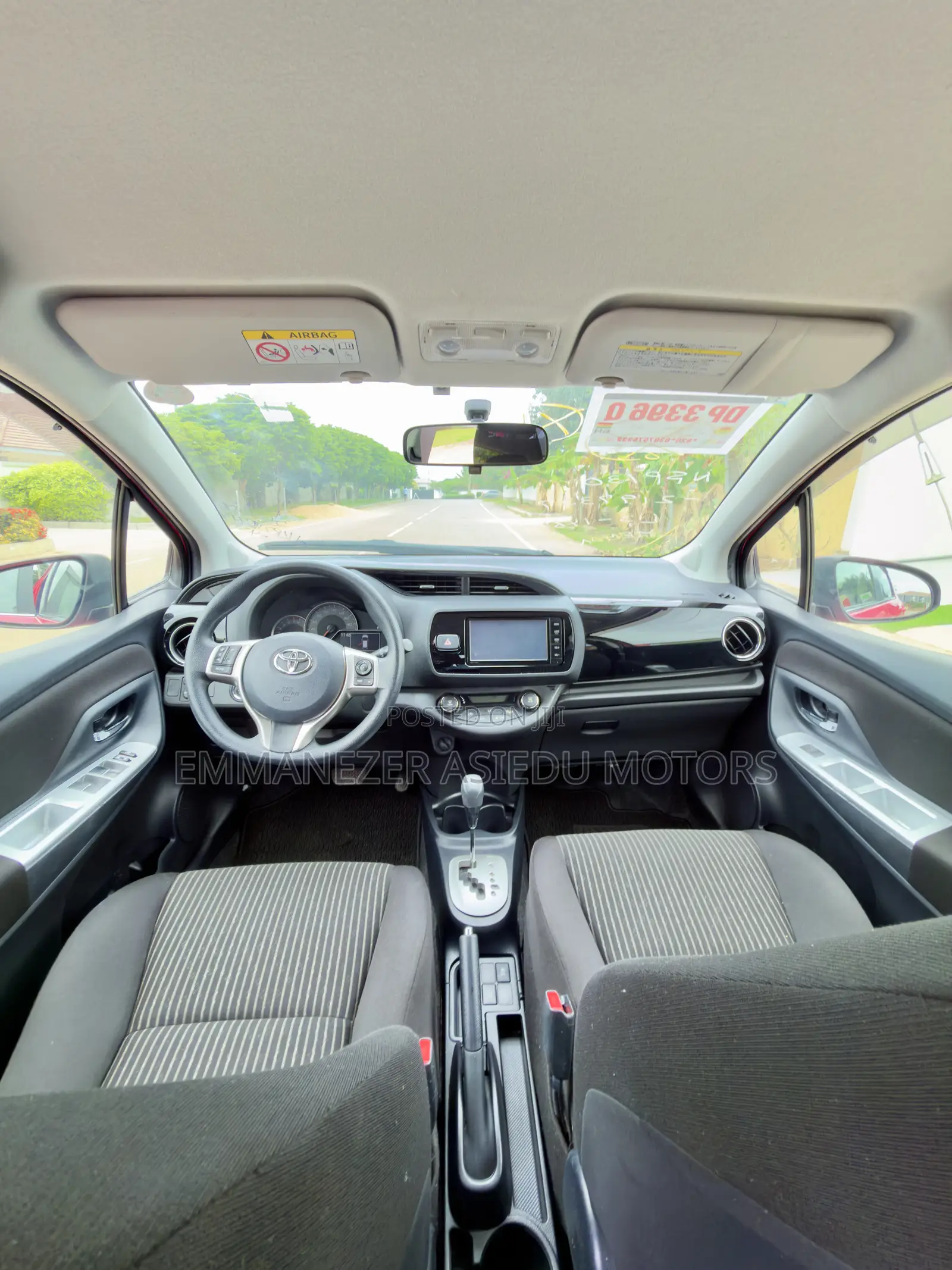 Toyota Vitz 1.3 FWD 5dr 2015 Pink