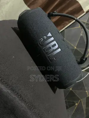 JBL Charge 5