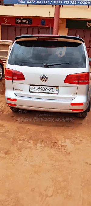 7 Seater for Hirring.