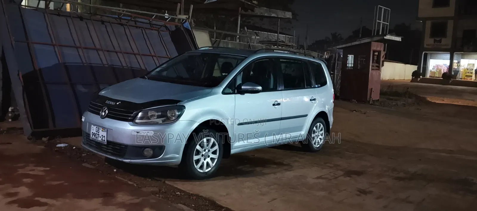 7 Seater for Hirring.
