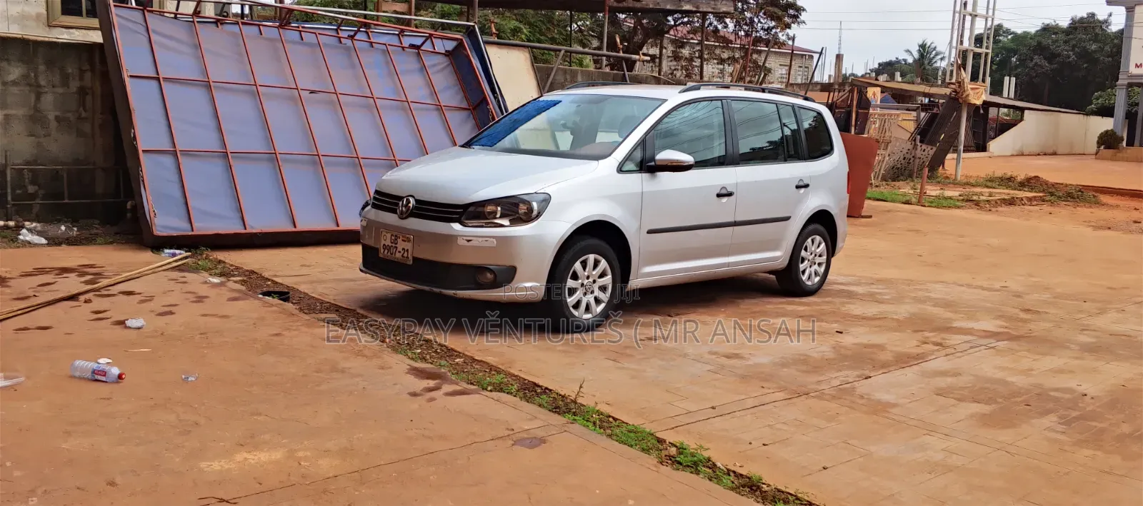 7 Seater for Hirring.