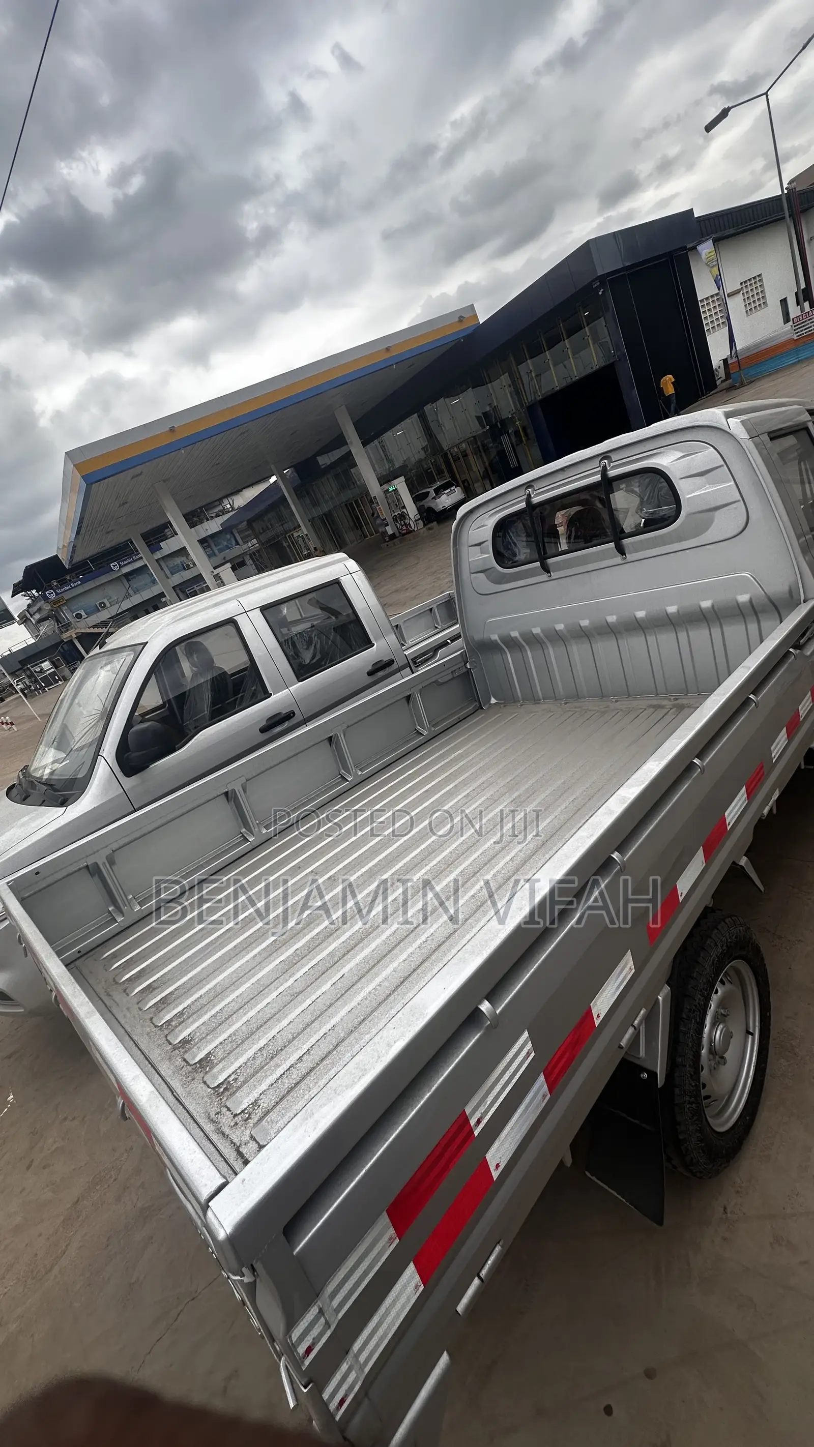 New Wuling Rongguang 2025 Silver