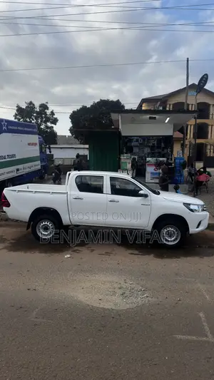 New Toyota Hilux 2026 White
