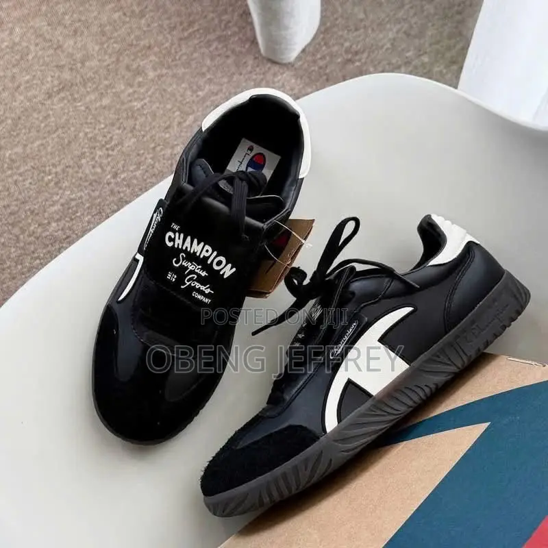 Original Champion Essential T Trainer Black or White