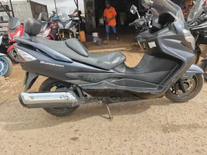 Suzuki Burgman 2013 Gray