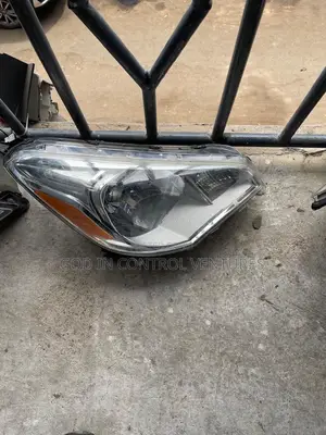 Mitsubishi Mirage 2017 Hatchback Headlighy