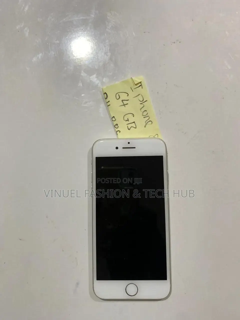 Apple iPhone 8 64 GB White