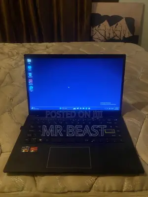 Laptop Asus Vivobook 14 4GB AMD Ryzen 3 SSD 256GB