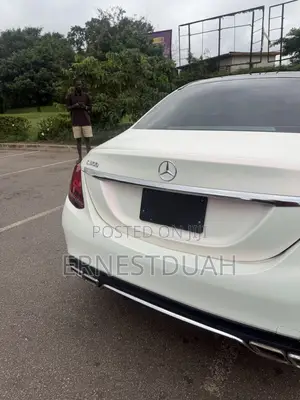 Mercedes-Benz C300 Base C300 RWD Sedan 2018 White