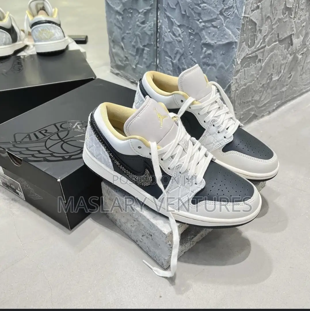 Air Jordan 1 Low SE