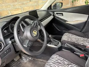 Toyota Yaris iA 1.5 FWD 2019 Blue