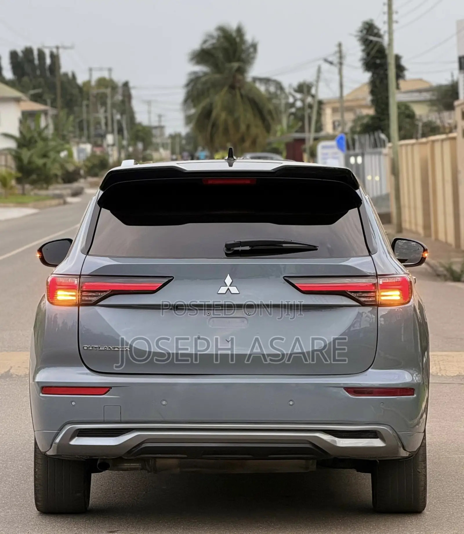 Mitsubishi Outlander Platinum Edition AWD 2025