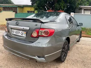 Toyota Corolla 2009 Green