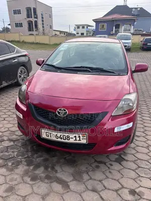Toyota Yaris 2010 Red