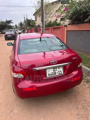 Toyota Yaris 2010 Red