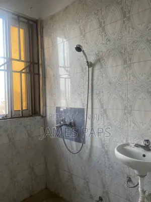 1bdrm Apartment in American House for rent