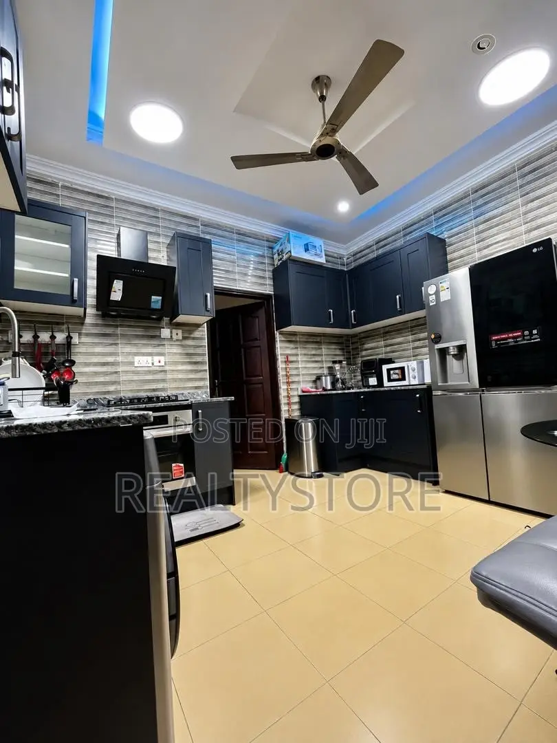 Furnished 4bdrm House in Estate, Accra Metropolitan for rent