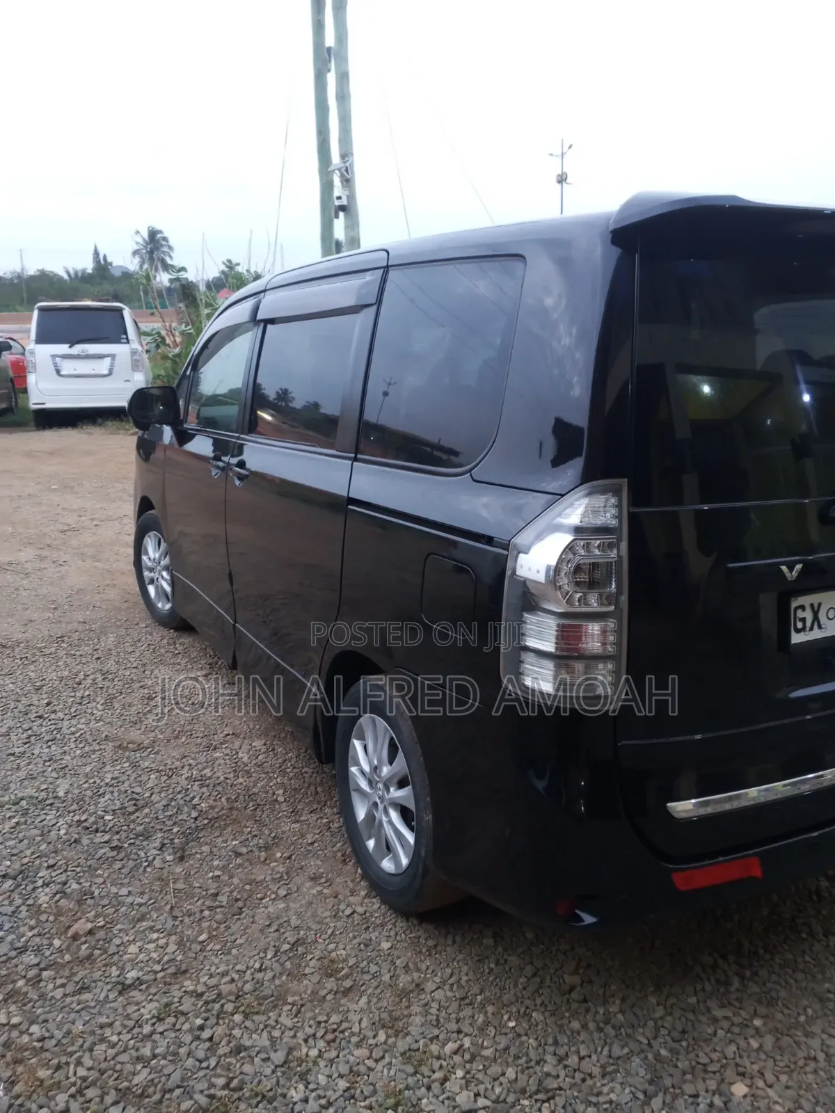 Toyota Voxy 2013 Black