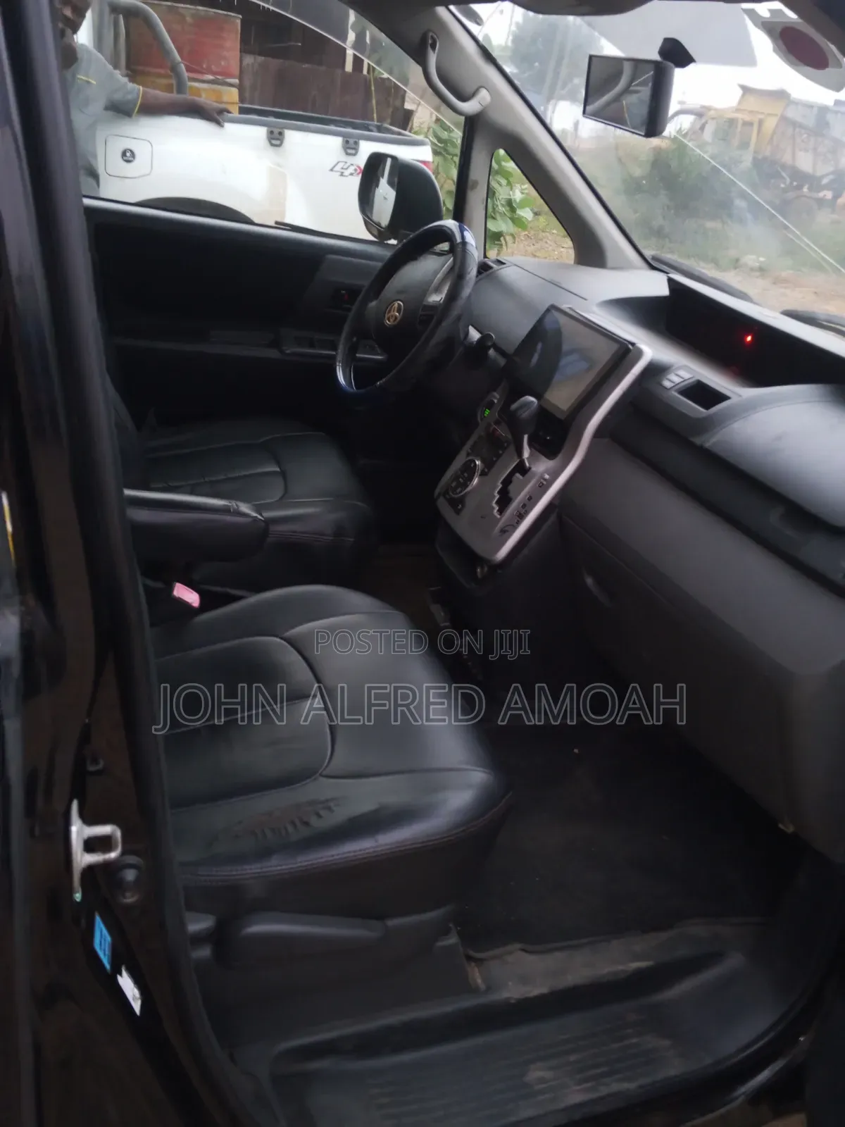 Toyota Voxy 2013 Black