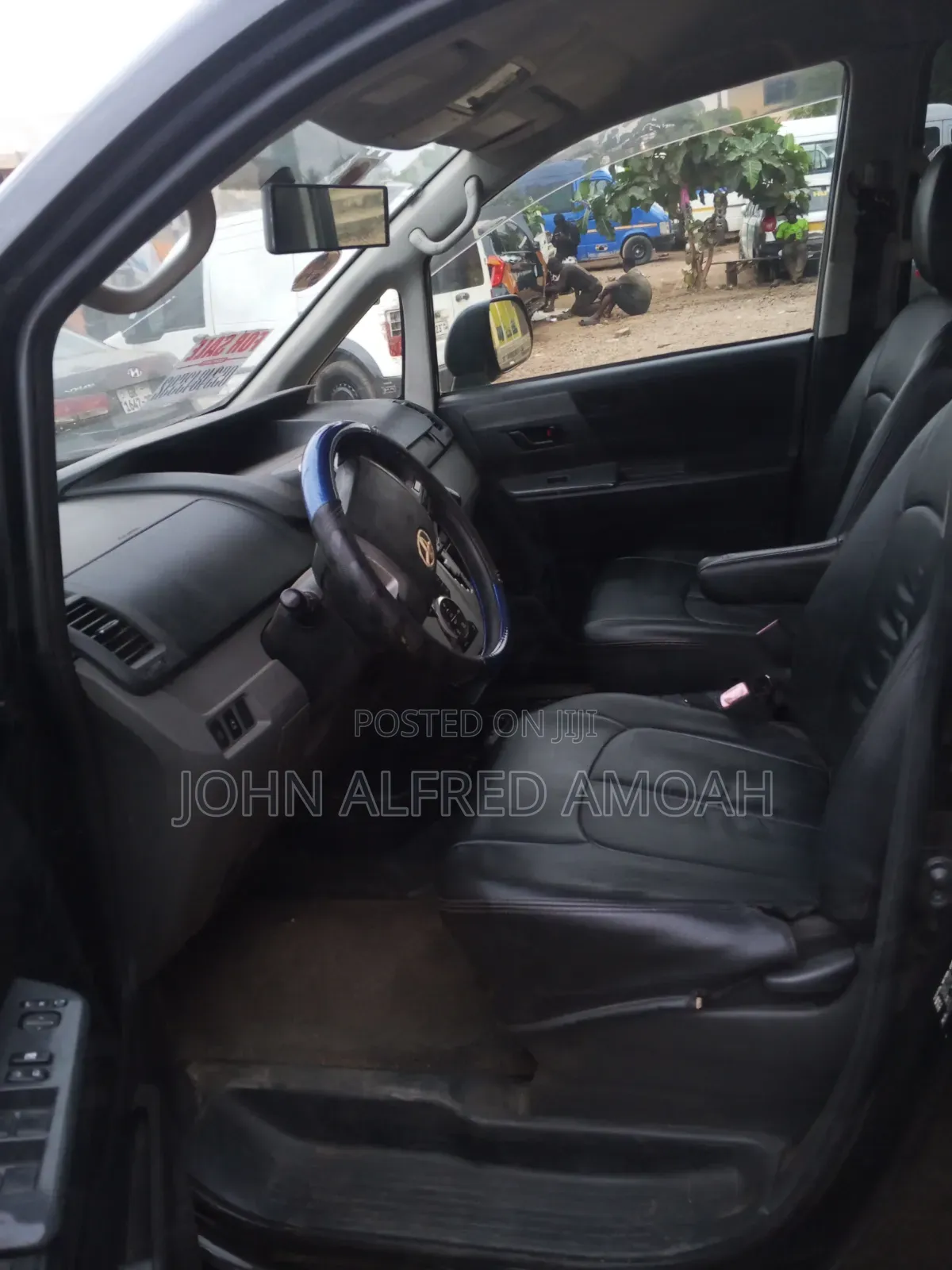 Toyota Voxy 2013 Black