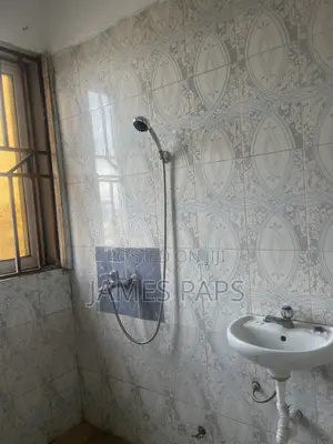 1bdrm Apartment in American House for rent