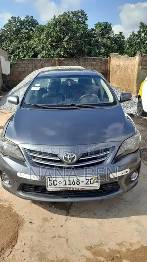 Toyota Corolla 2013 Gray