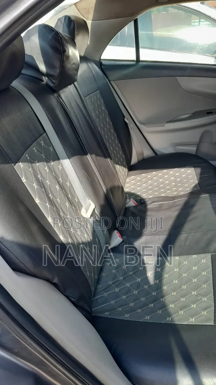 Toyota Corolla 2013 Gray